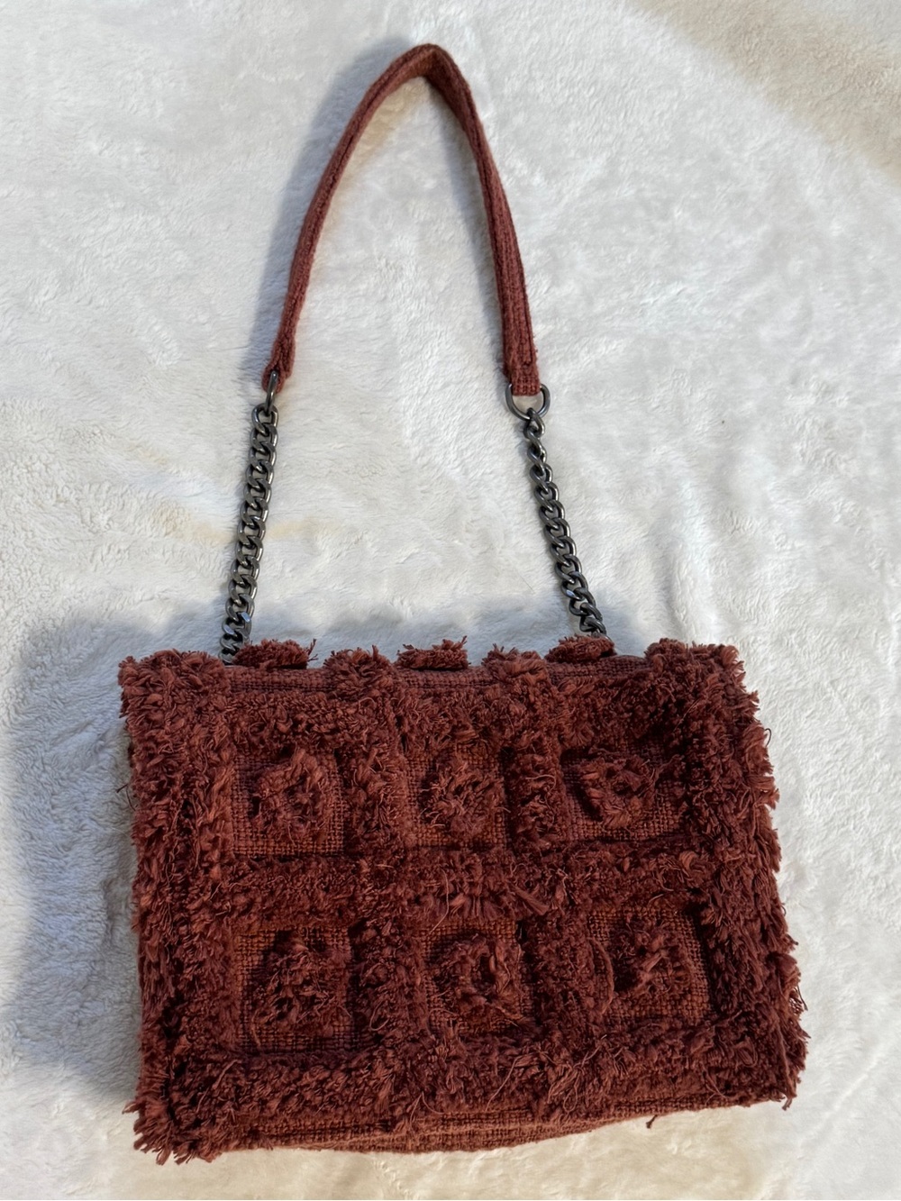 ZARA TEXTURED SHOULDER BAG WITH CHAIN STRAP—RUST